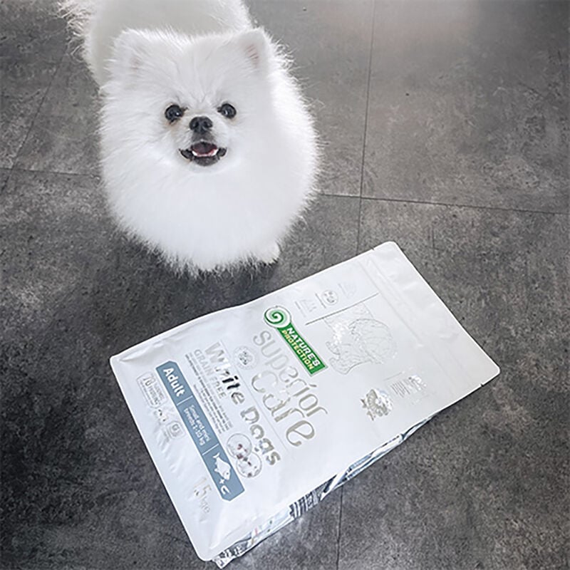 Nature's Protection Superior Care Dog Adult Small & Mini Pelo Bianco al Pesce bianco 1,5 kg